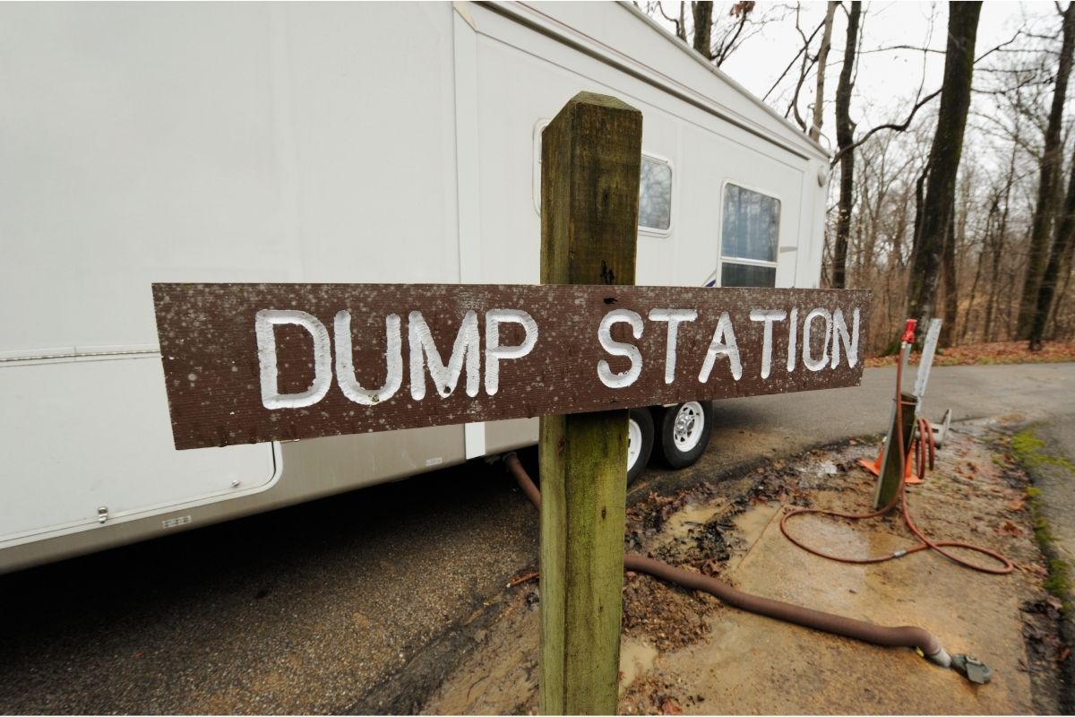 Recreational vehicle dump station